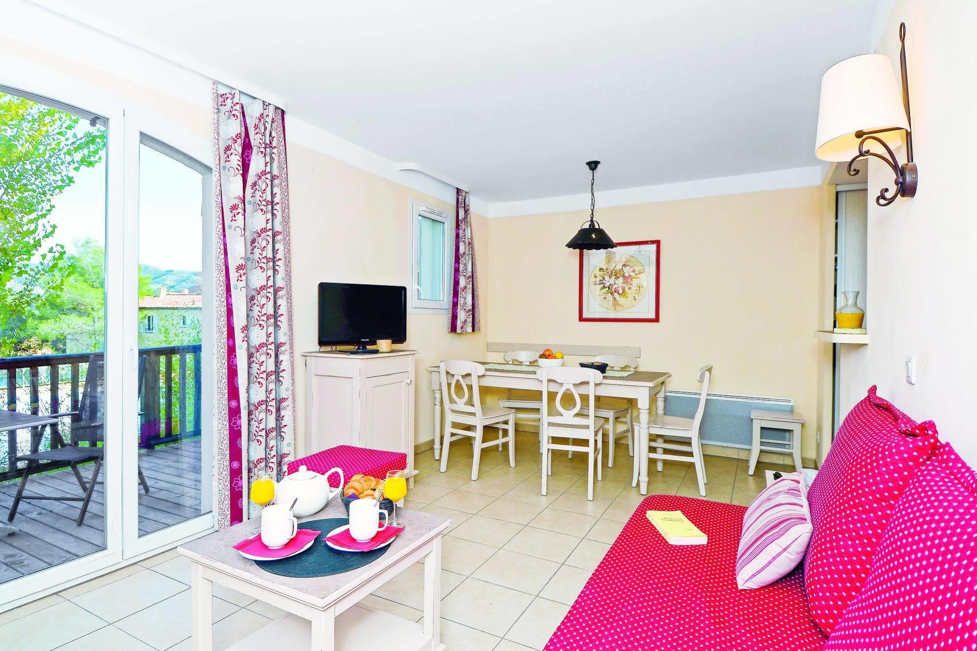 Residence Pierre & Vacances Les Coteaux De Pont-Royal 말러모트 외부 사진