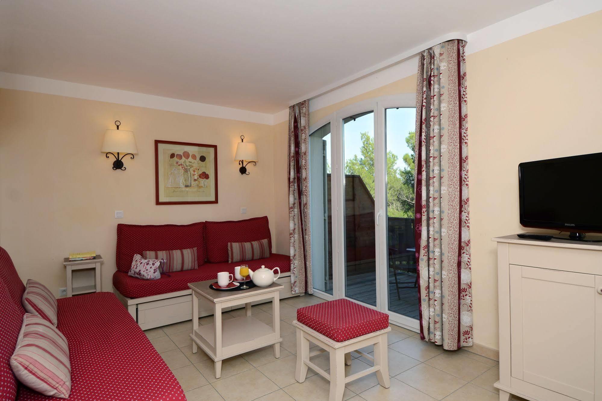 Residence Pierre & Vacances Les Coteaux De Pont-Royal 말러모트 외부 사진